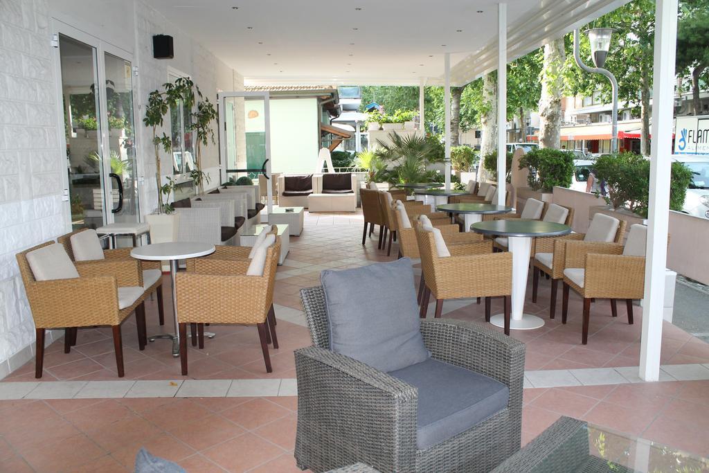 Hotel Sant'Elena Rímini Exterior foto