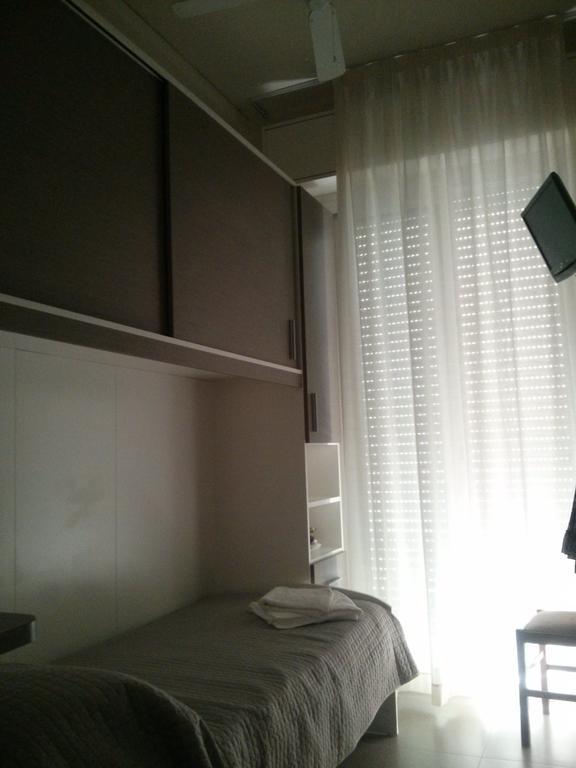 Hotel Sant'Elena Rímini Habitación foto